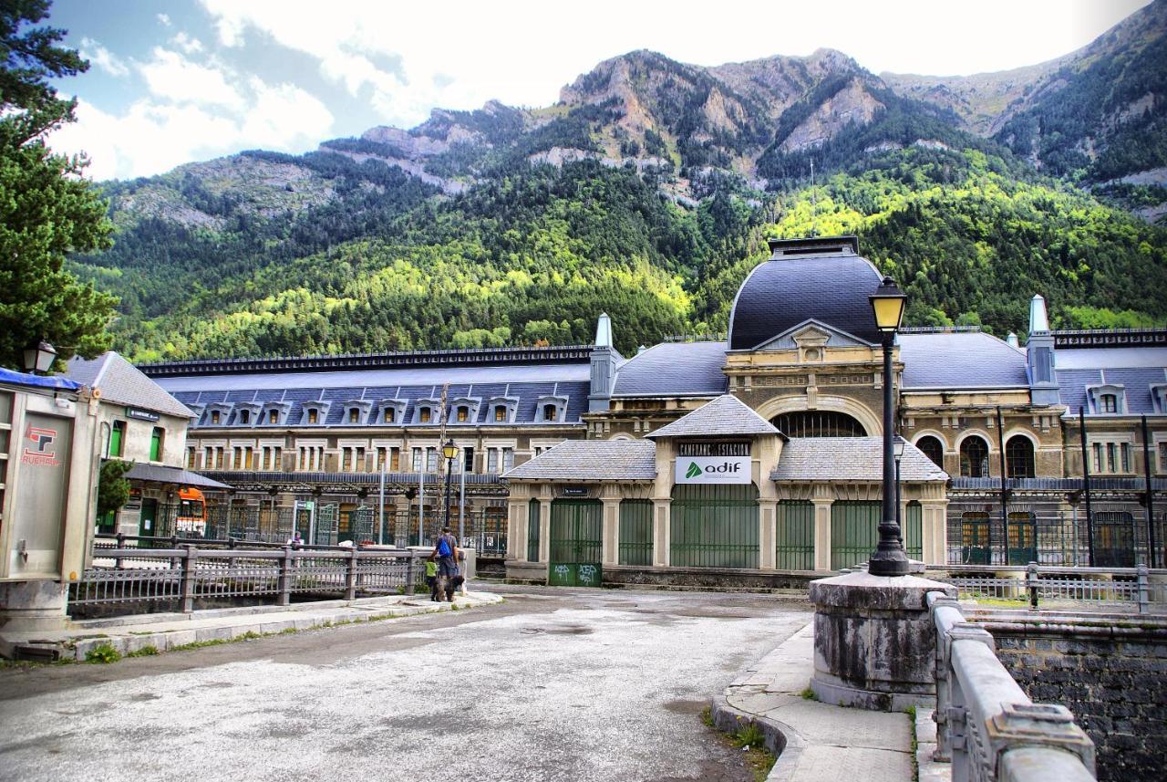 La Cabana Canfranc Exterior photo